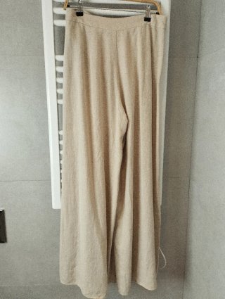 Pantalón Zara ancho beige