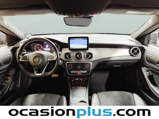 Mercedes-Benz GLA 180 90 kW (122 CV)