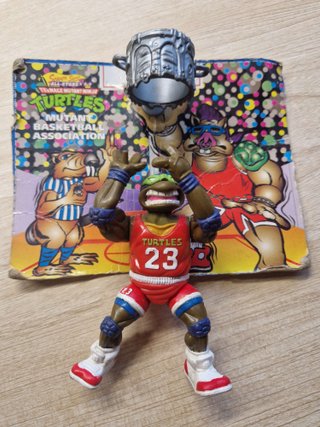 23 Muñecos Tortugas Ninja y 2 Vehículos