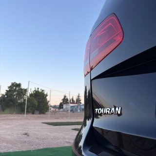 VOLKSWAGEN TOURAN ! TECHO PANORAMICO !