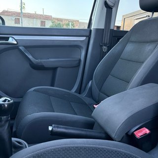 VOLKSWAGEN TOURAN ! TECHO PANORAMICO !