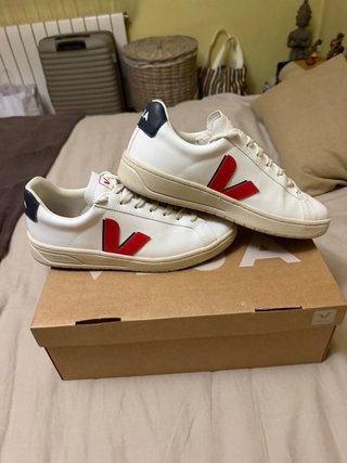 Zapatillas Veja V-90 O.T. Blancas y Rojas