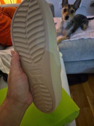 Sandalias Crocs Beige