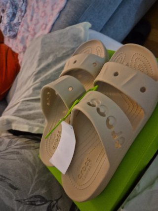 Sandalias Crocs Beige