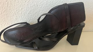Sandalias Mango Tacón Cuadrado Negro