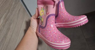Botas de agua niña rosas con dibujos