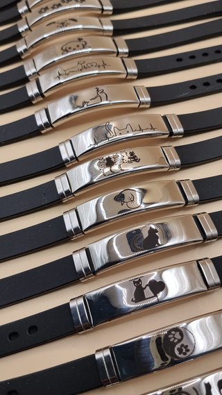 Bracciali con targhetta acciaio varie fantasie