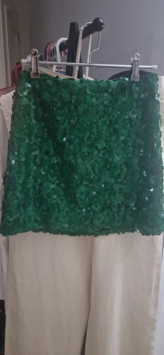 Falda Zara lentejuelas verde Talla XS