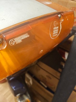 Luz de emergencia naranja para prioritario