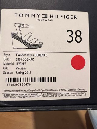Sandalias cuña piel marrón