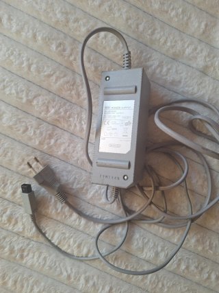 Fuente de alimentación Nintendo Wii RVL-002(EUR)