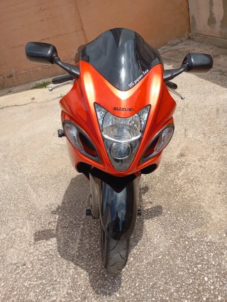 Suzuki Hayabusa Naranja y negro