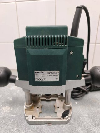 Fresadora Metabo OFE 1229 Signal