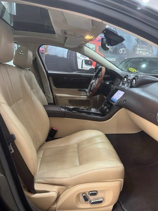 JAGUAR XJ 3.0d 275cv 🟡 NACIONAL FULL EXTRAS