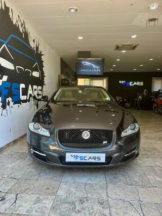 JAGUAR XJ 3.0d 275cv 🟡 NACIONAL FULL EXTRAS