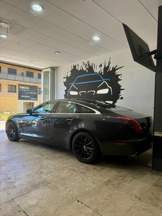JAGUAR XJ 3.0d 275cv 🟡 NACIONAL FULL EXTRAS