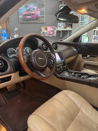 JAGUAR XJ 3.0d 275cv 🟡 NACIONAL FULL EXTRAS
