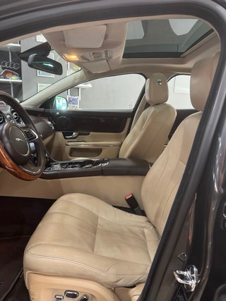 JAGUAR XJ 3.0d 275cv 🟡 NACIONAL FULL EXTRAS