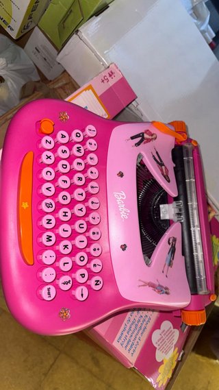 Máquina de escribir Barbie rosa