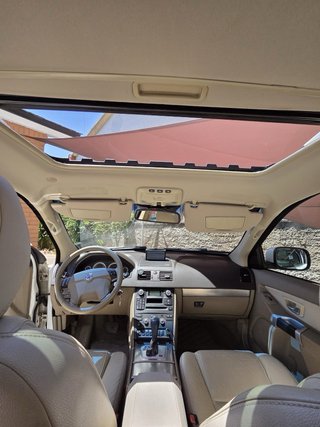 Volvo XC90 2011
