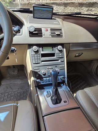 Volvo XC90 2011