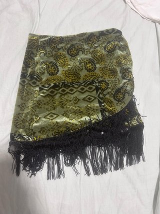 Falda terciopelo Zara dorada y verde