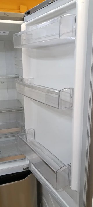 Nevera combi LG Acero Inoxidable 190X60X65CM