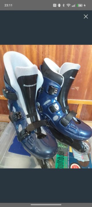 Pattini inline blu in vendita