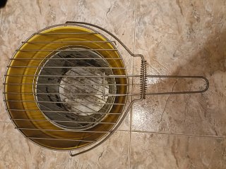 Barbacoa Portátil Carbón con asa.
