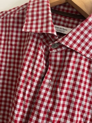 Camisa cuadros rojos y blancos