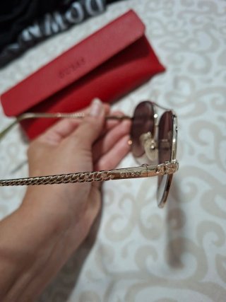 Gafas de sol Guess Aviador Doradas Marrones