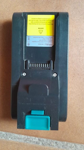 Batería y cargador aspiradora Conga Rockstar