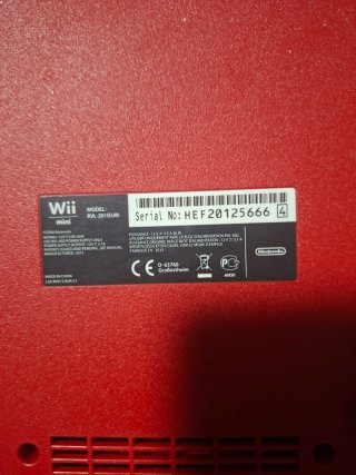 Nintendo Wii Mini Rossa e Nera