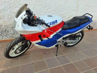 Honda CBR 600F Sportbike