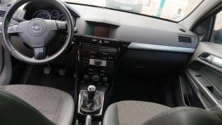 Opel Astra 2010