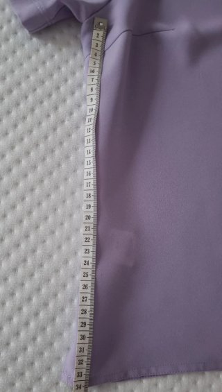 Blusa lila con pedrería
