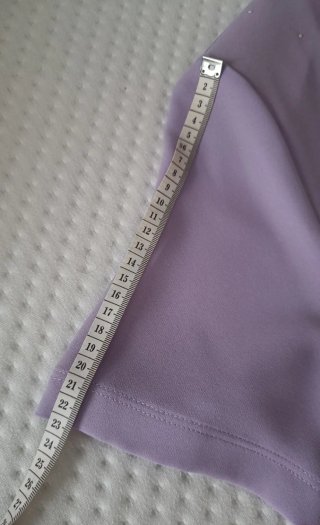 Blusa lila con pedrería