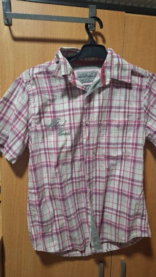 Camisa de cuadros rosa y gris