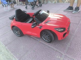 Coche de batería