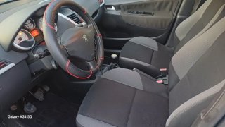 Peugeot 207 2009