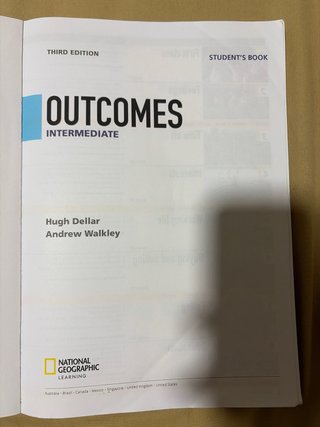 Libro de ingles b2 outcomes
