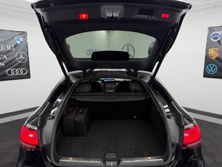 Mercedes-Benz GLC Coupé 2021 300e 320cv AMG LINE