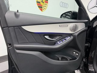 Mercedes-Benz GLC Coupé 2021 300e 320cv AMG LINE