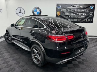 Mercedes-Benz GLC Coupé 2021 300e 320cv AMG LINE