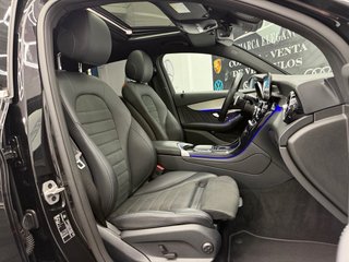 Mercedes-Benz GLC Coupé 2021 300e 320cv AMG LINE