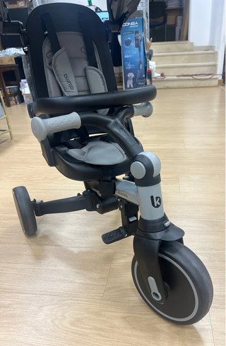 Triciclo KikkaBoo ALUMA 8 en 1 Evolutivo Plegable