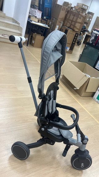 Triciclo KikkaBoo ALUMA 8 en 1 Evolutivo Plegable
