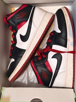 Jordan 1 Talla 39 Blanca Negra Roja
