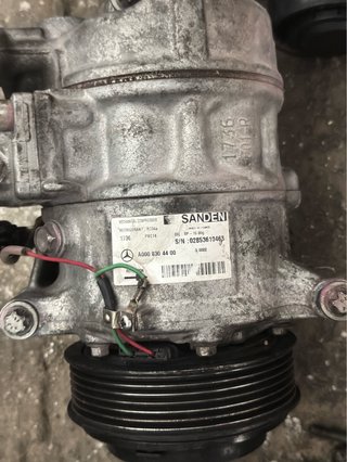 Ricambi motore Mercedes W205