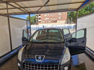 Peugeot 3008 2012
